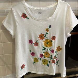 Charter Club White Cotton T-shirt w/floral embroidery on the front- -Large